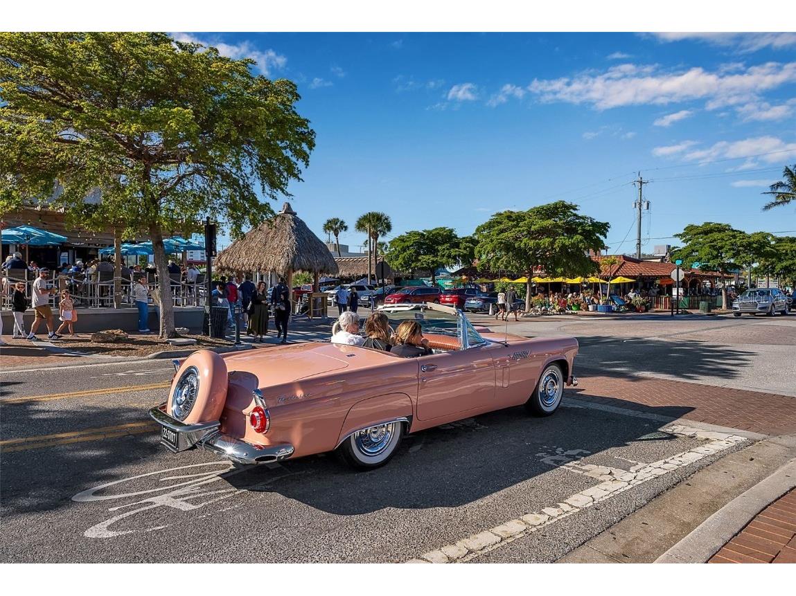 144 Garden Lane Sarasota FL 34242 A4673372 image39