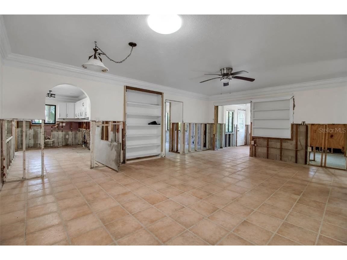 144 Garden Lane Sarasota FL 34242 A4673372 image7