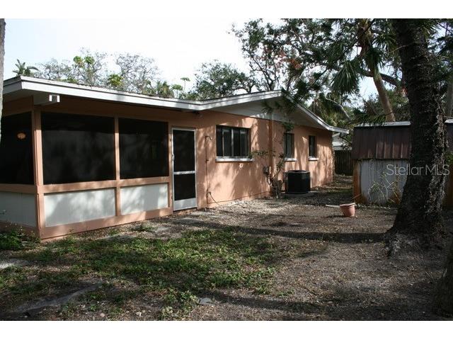 144 Garden Lane Sarasota FL 34242 A4687753 image2
