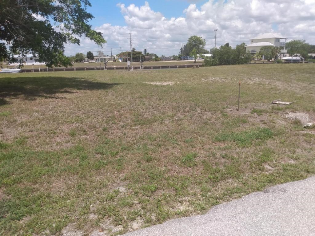 144 Leland Street SE Port Charlotte FL 33952 - CLIPPER WATERWAY D6125289 image1