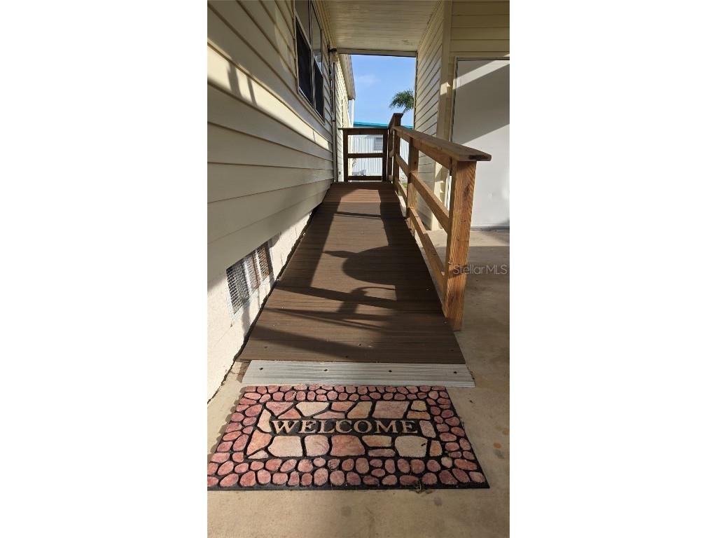 144 Melody Lane Tarpon Springs FL 34689 TB8371006 image3