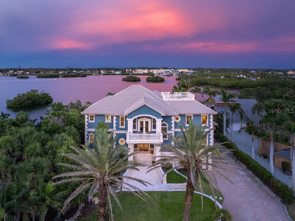 144 N Casey Key Road Osprey FL 34229 - LITTLE SARASOTA BAY A4660004 image1