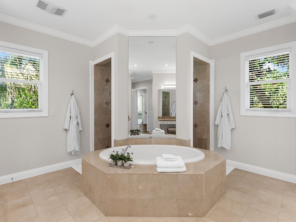 144 N Casey Key Road Osprey FL 34229 - LITTLE SARASOTA BAY A4660004 image26