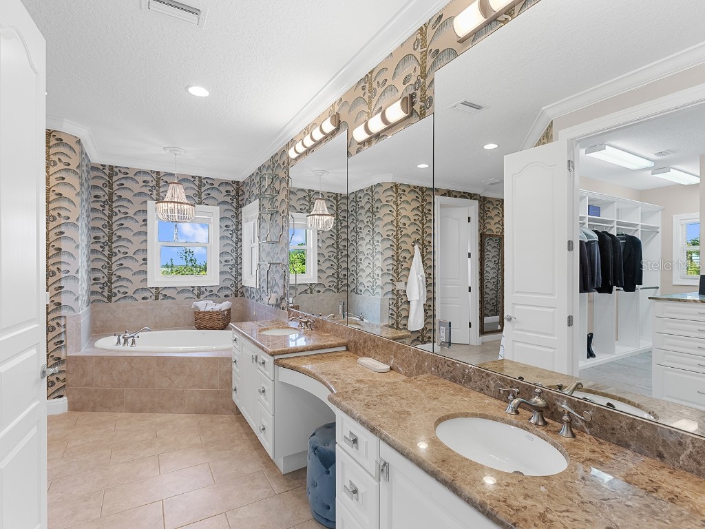 144 N Casey Key Road Osprey FL 34229 - LITTLE SARASOTA BAY A4660004 image35