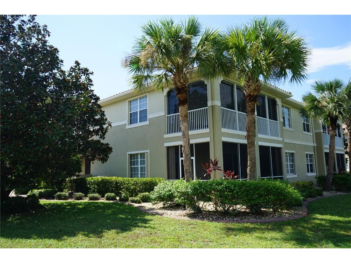 1440 Emerald Dunes Drive #9 Sun City Center FL 33573 T3550913 image1