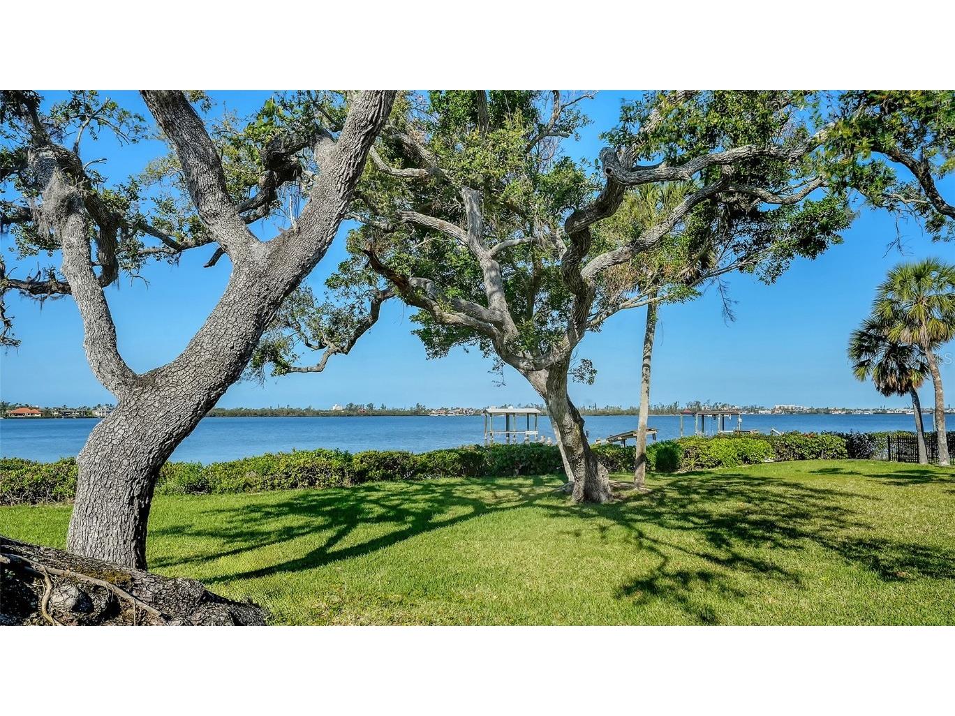 1440 Kimlira Lane Sarasota FL 34231 A4645293 image44