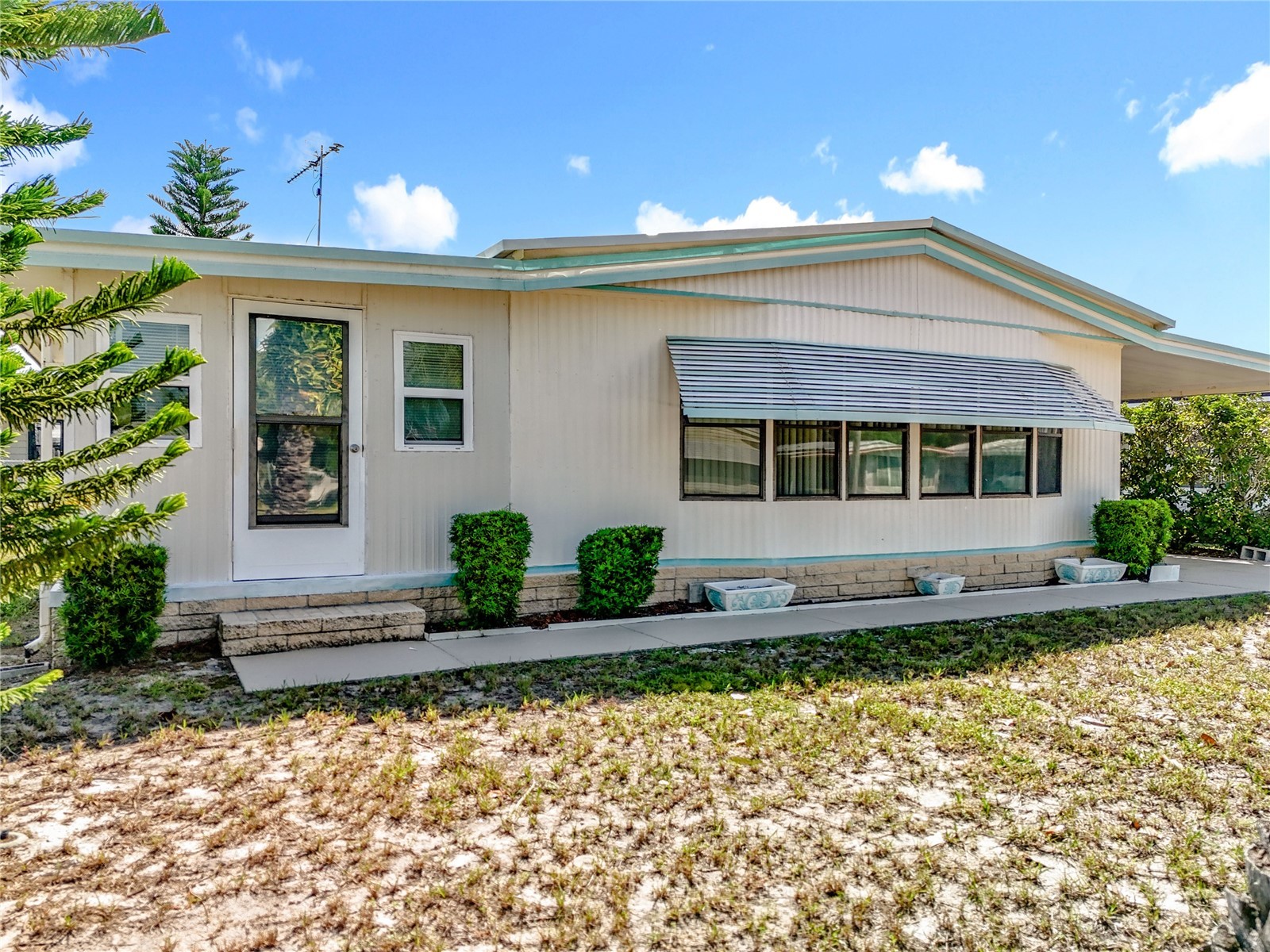 1440 Nassau Circle Tavares FL 32778 G5111582 image3