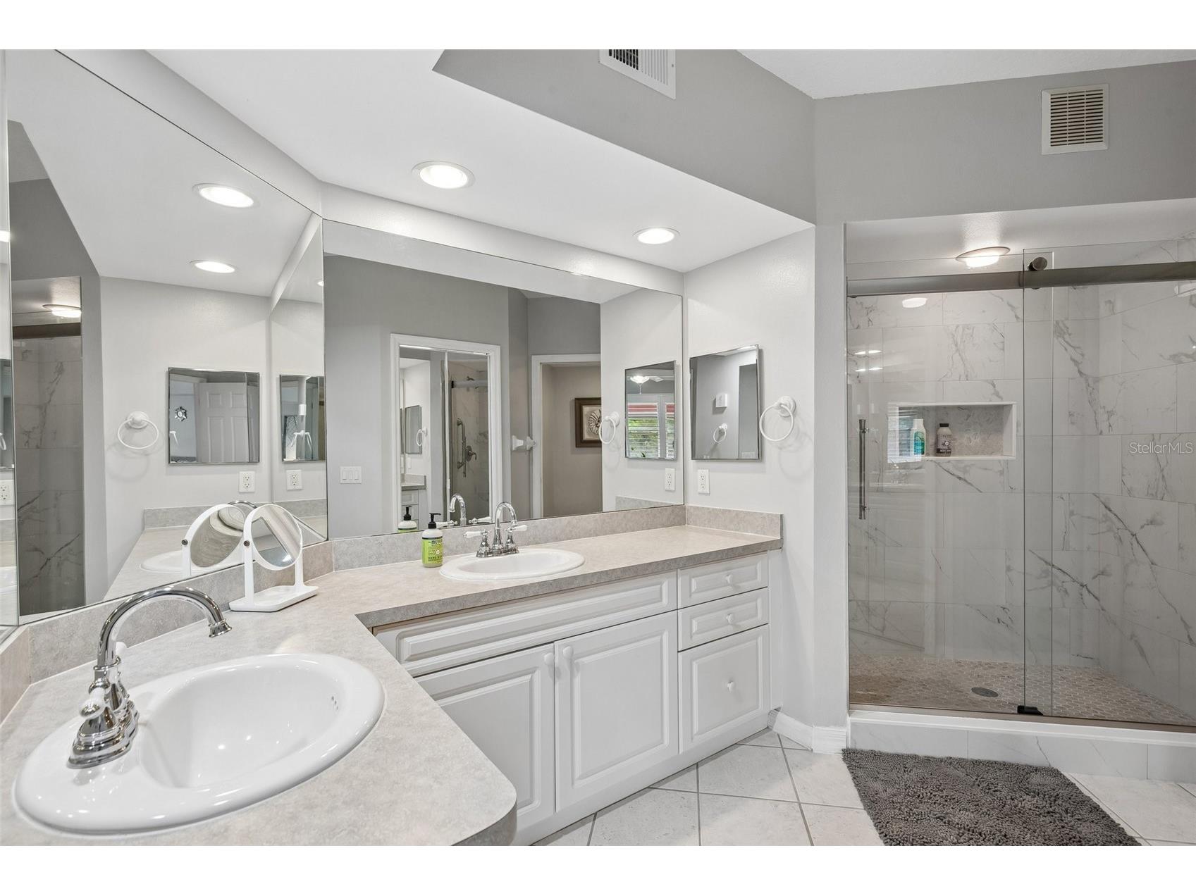 1440 Water View Drive W #106 Largo FL 33771 TB8507050 image24