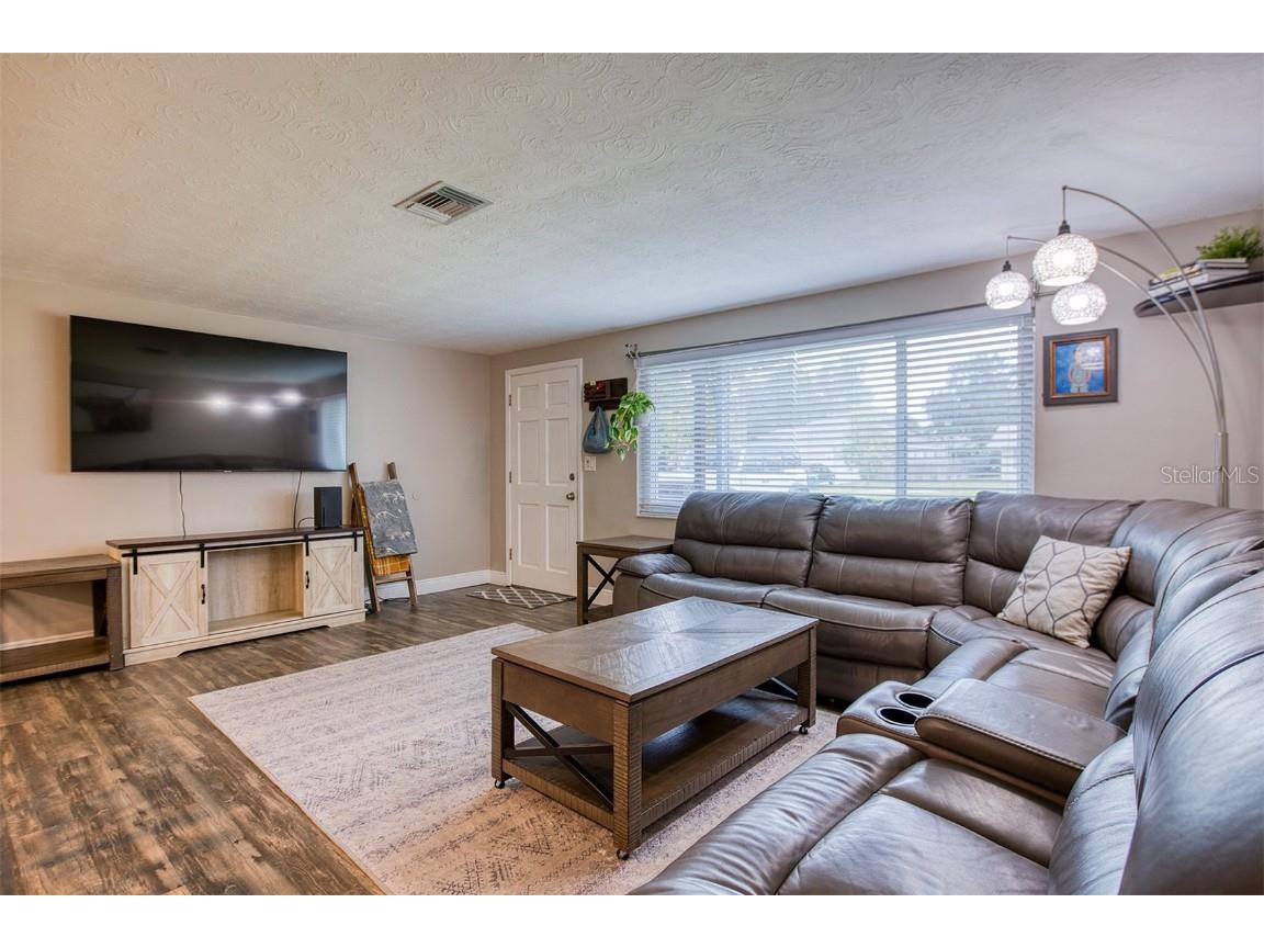 1440 Wisconsin Avenue Palm Harbor FL 34683 W7879115 image29