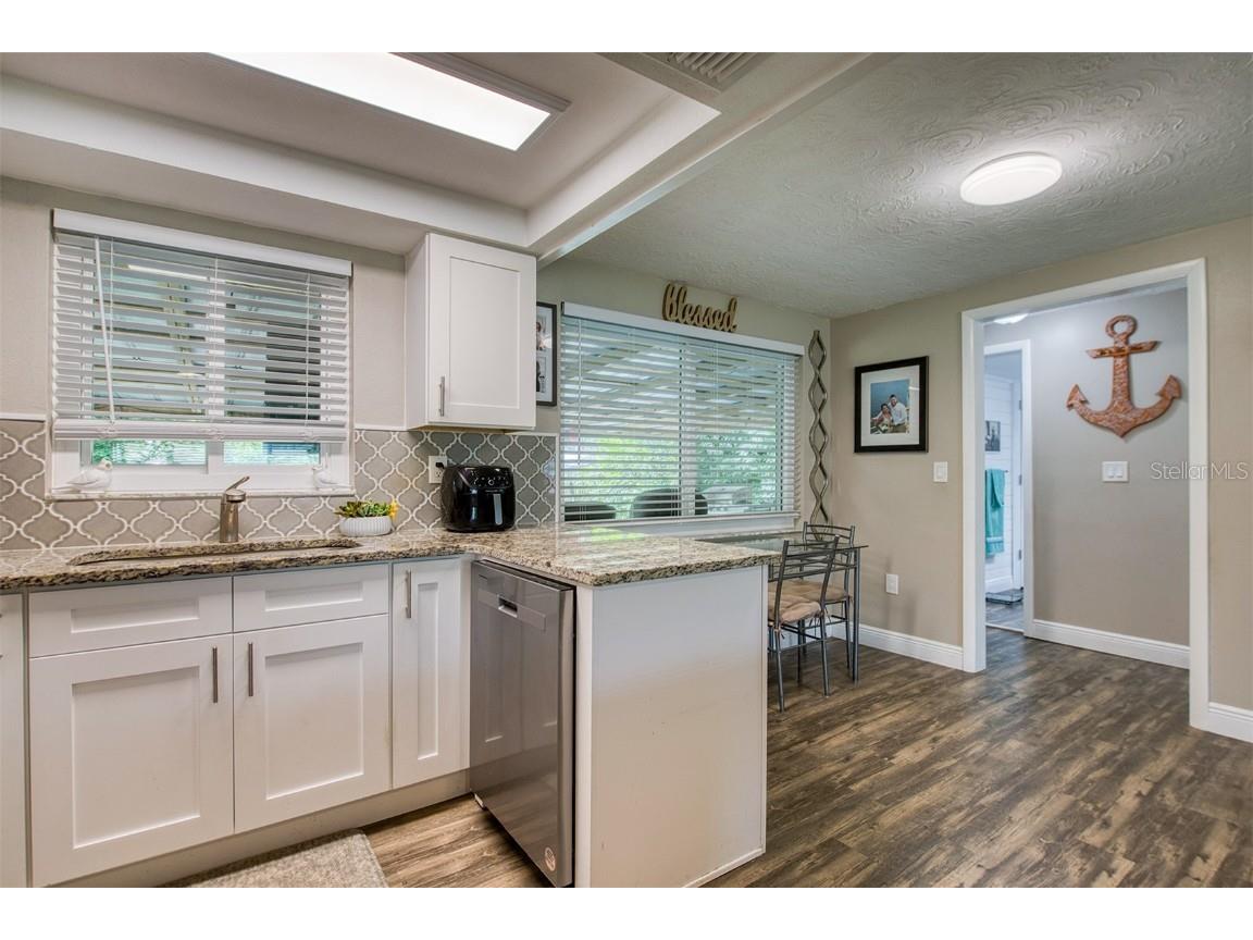 1440 Wisconsin Avenue Palm Harbor FL 34683 W7879115 image5