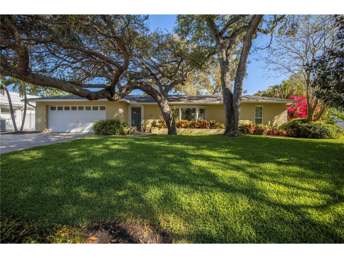 14401 Bay Hills Drive Largo FL 33774 U8195012 image1