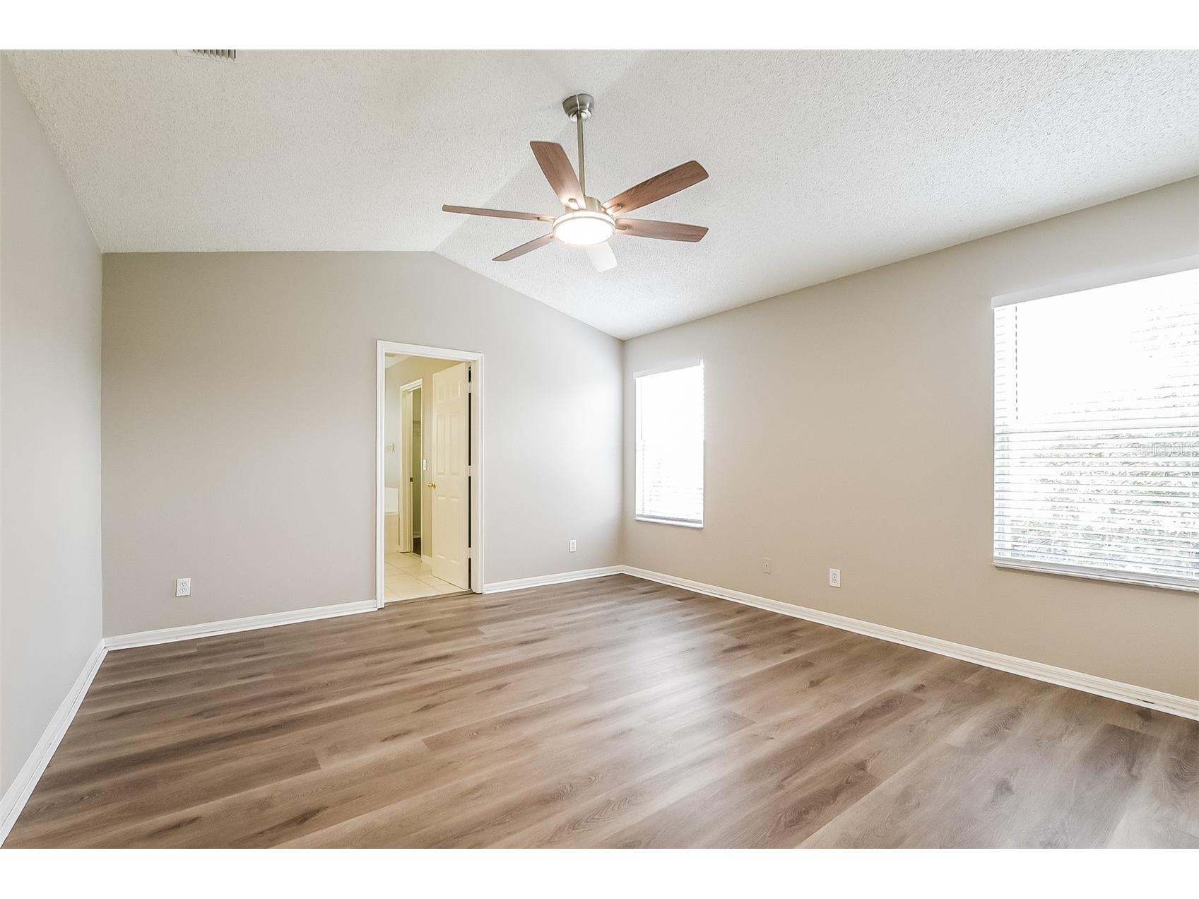 14401 Kristenright Lane Orlando FL 32826 TB8527361 image17