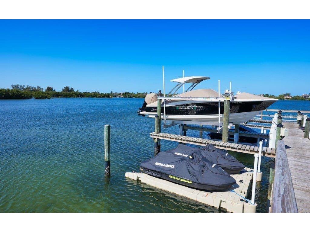 14401 Masthead Drive Osprey FL 34229 - LITTLE SARASOTA BAY A4684834 image86