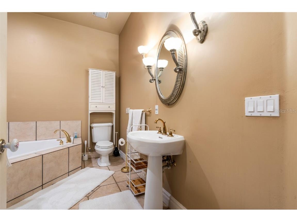 14408 NW 50th Place Alachua FL 32615 GC532567 image89