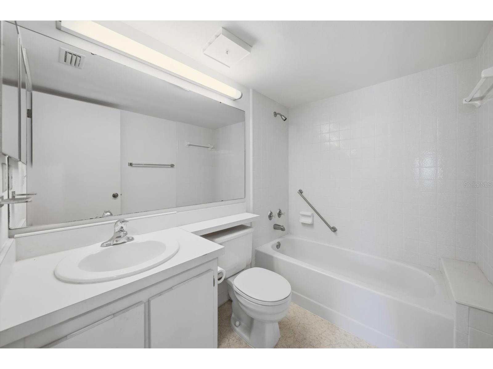 1441 Pine Glen Lane #E2 Tarpon Springs FL 34688 TB8491585 image11