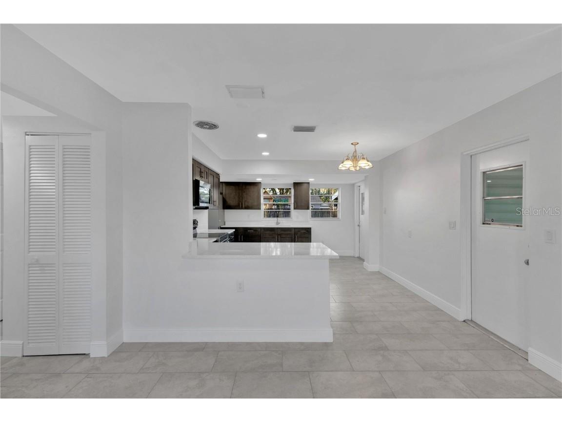 14410 Sussex Drive Orlando FL 32826 O6355366 image5