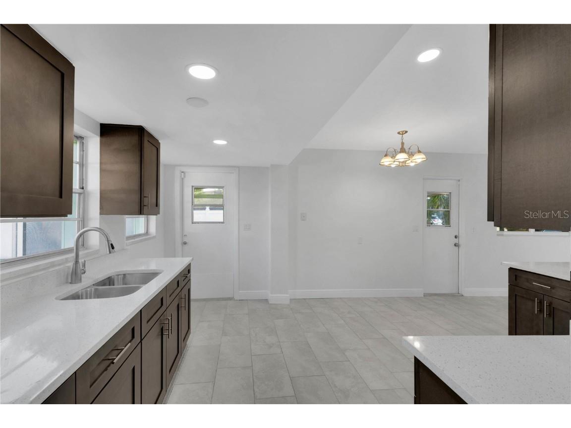 14410 Sussex Drive Orlando FL 32826 O6355366 image8