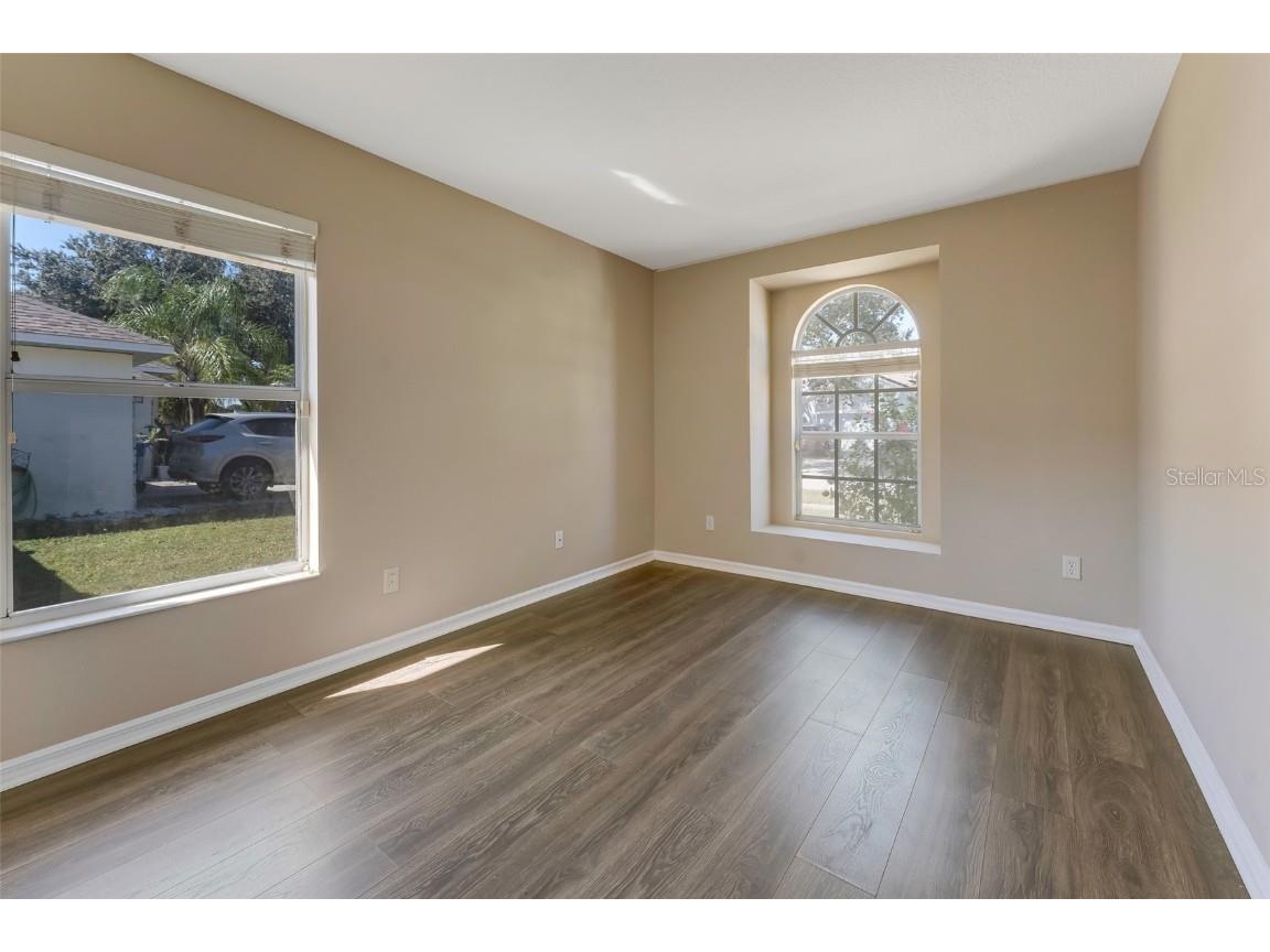 1442 Lake Shore Ranch Drive Seffner FL 33584 TB8444849 image11