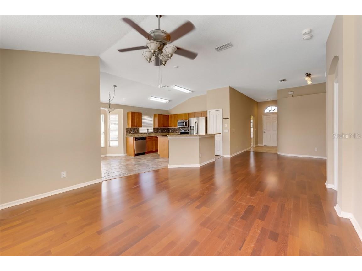 1442 Lake Shore Ranch Drive Seffner FL 33584 TB8444849 image19