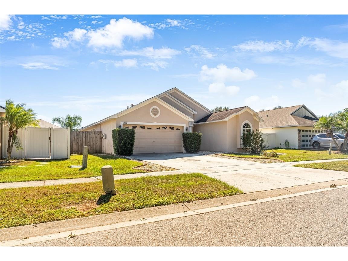 1442 Lake Shore Ranch Drive Seffner FL 33584 TB8444849 image2