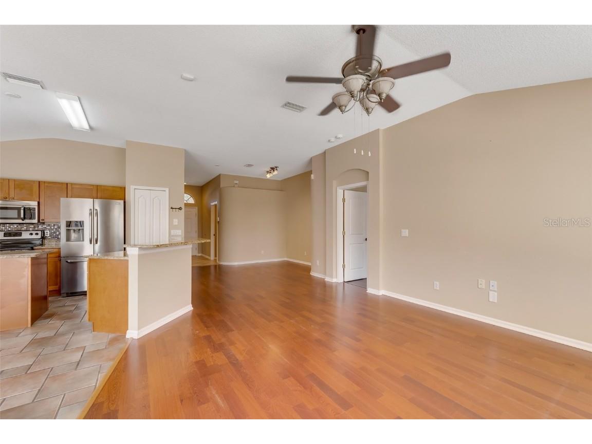 1442 Lake Shore Ranch Drive Seffner FL 33584 TB8444849 image21