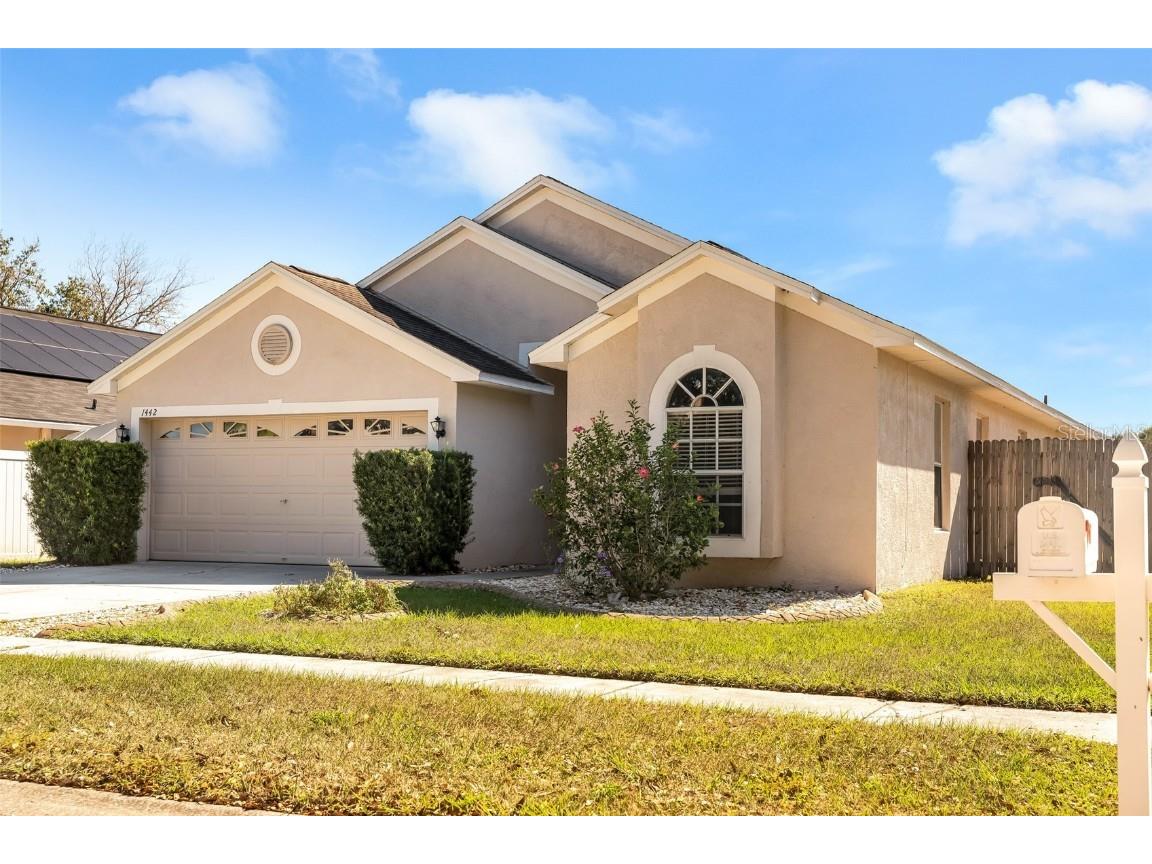 1442 Lake Shore Ranch Drive Seffner FL 33584 TB8444849 image4