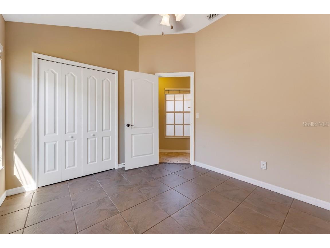 1442 Lake Shore Ranch Drive Seffner FL 33584 TB8444849 image9