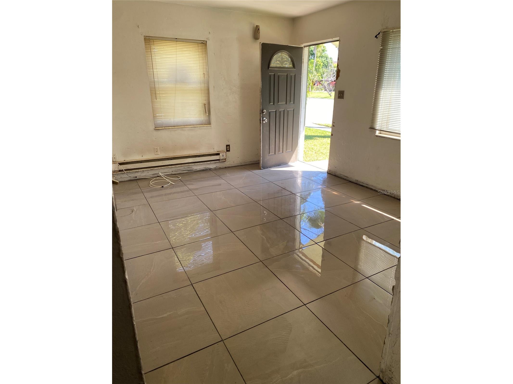 1443 5th Street S Saint Petersburg FL 33701 TB8425681 image10