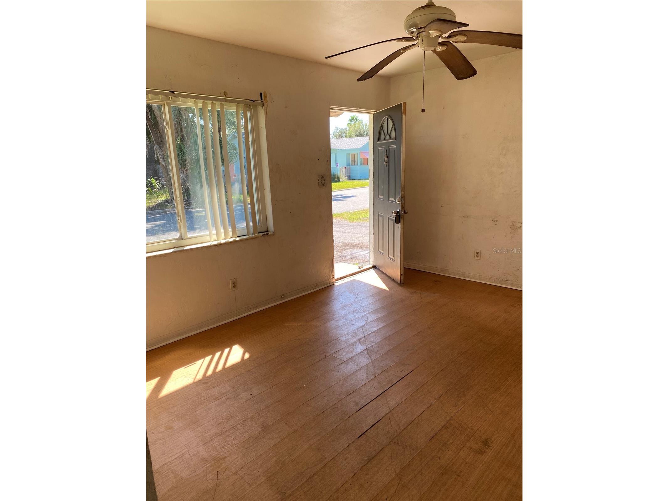 1443 5th Street S Saint Petersburg FL 33701 TB8425681 image5