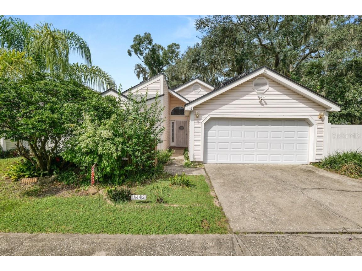 1443 Walden Oaks Place Plant City FL 33563 L4947945 image1