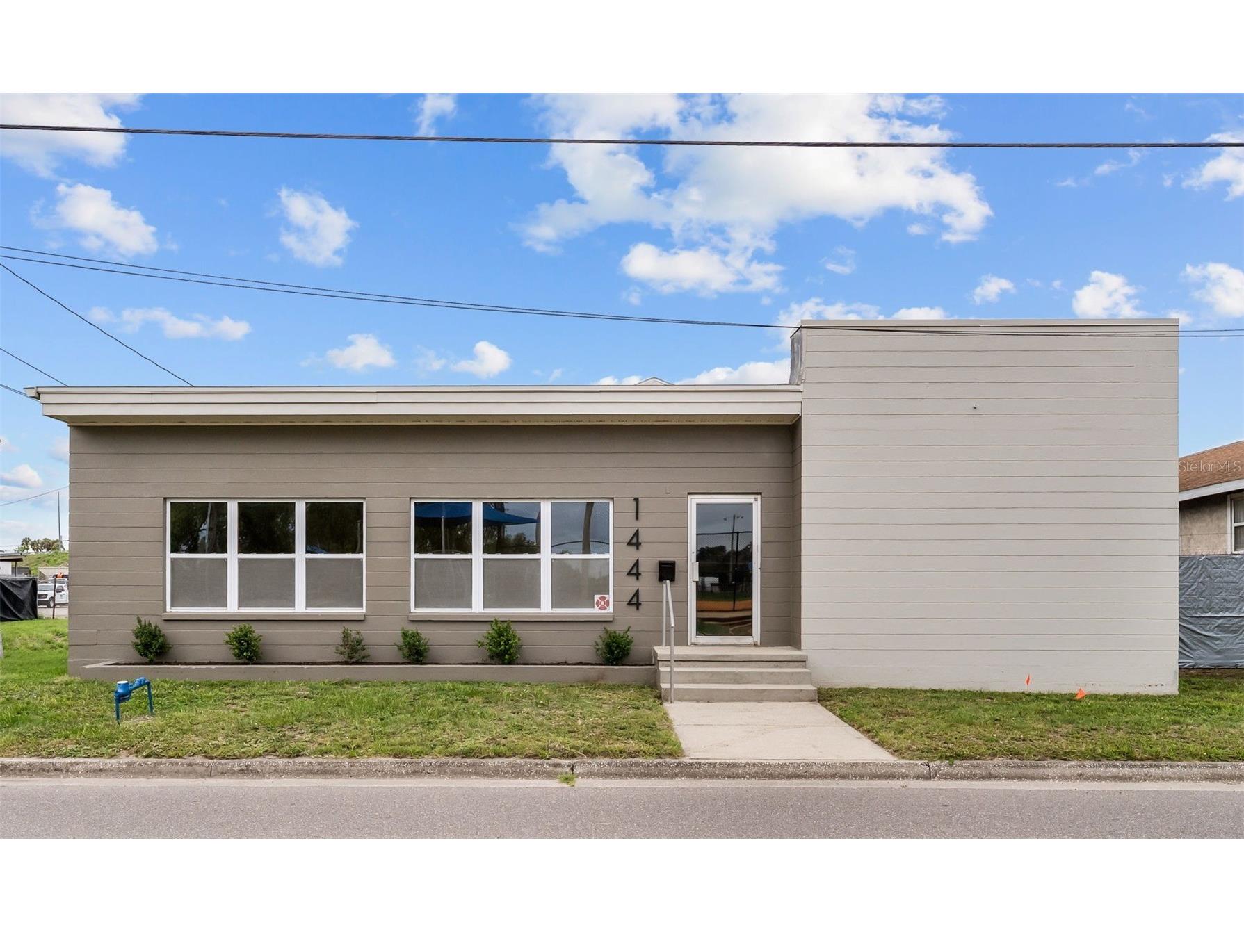 1444 19th Street N Saint Petersburg FL 33713 TB8517832 image1
