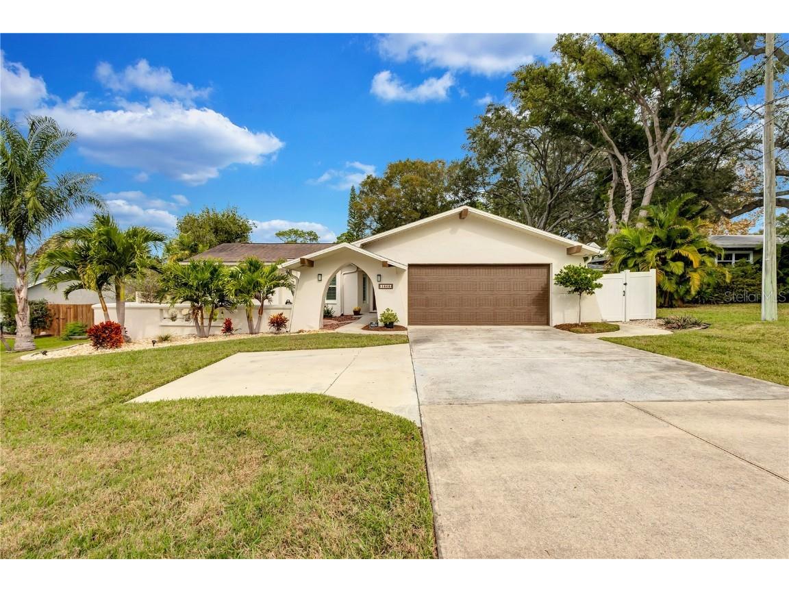 1444 Michigan Boulevard Dunedin FL 34698 U8224832 image1