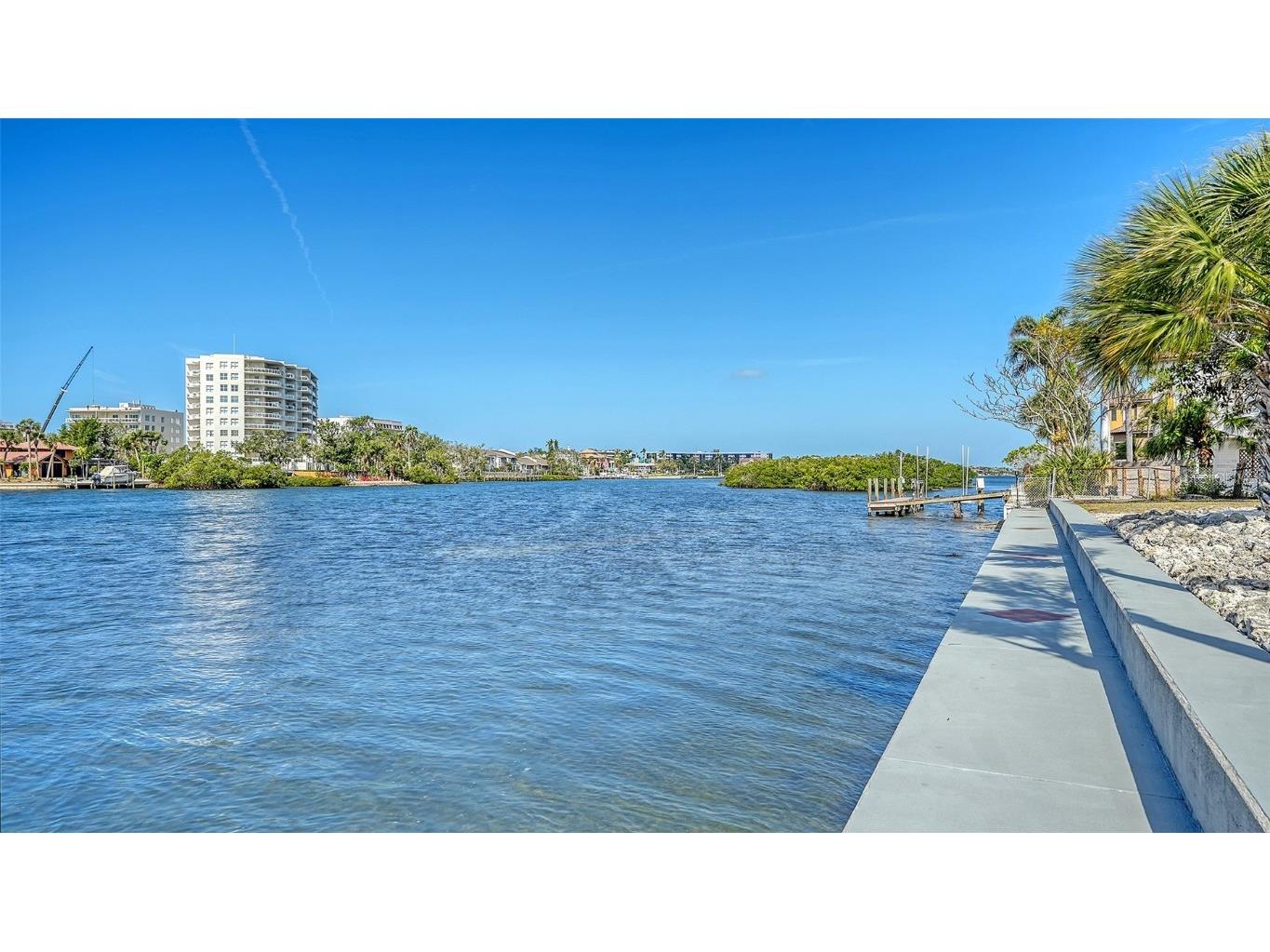 1444 Ridgewood Lane Sarasota FL 34231 A4643594 image40