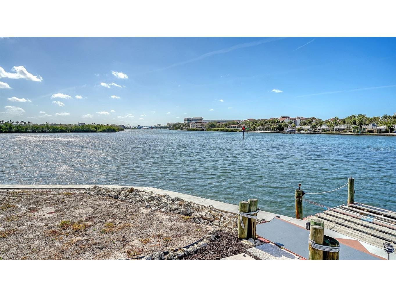 1444 Ridgewood Lane Sarasota FL 34231 A4643594 image41