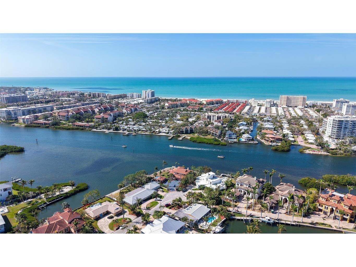 1444 Ridgewood Lane Sarasota FL 34231 A4643594 image49