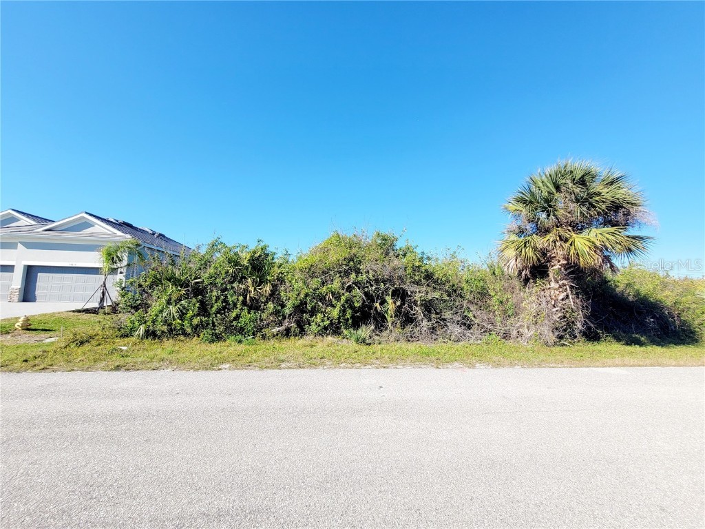 14442 Amestoy Avenue Port Charlotte FL 33981 A4644807 image1