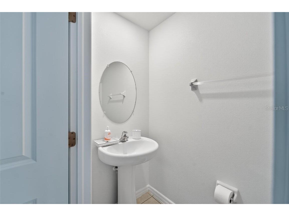 14446 Editors Note Street Ruskin FL 33573 TB8417406 image27