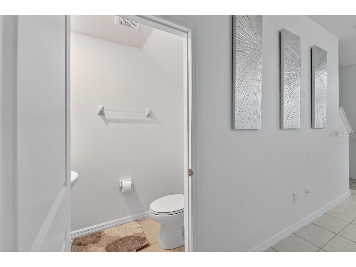 14446 Editors Note Street Ruskin FL 33573 TB8417406 image37