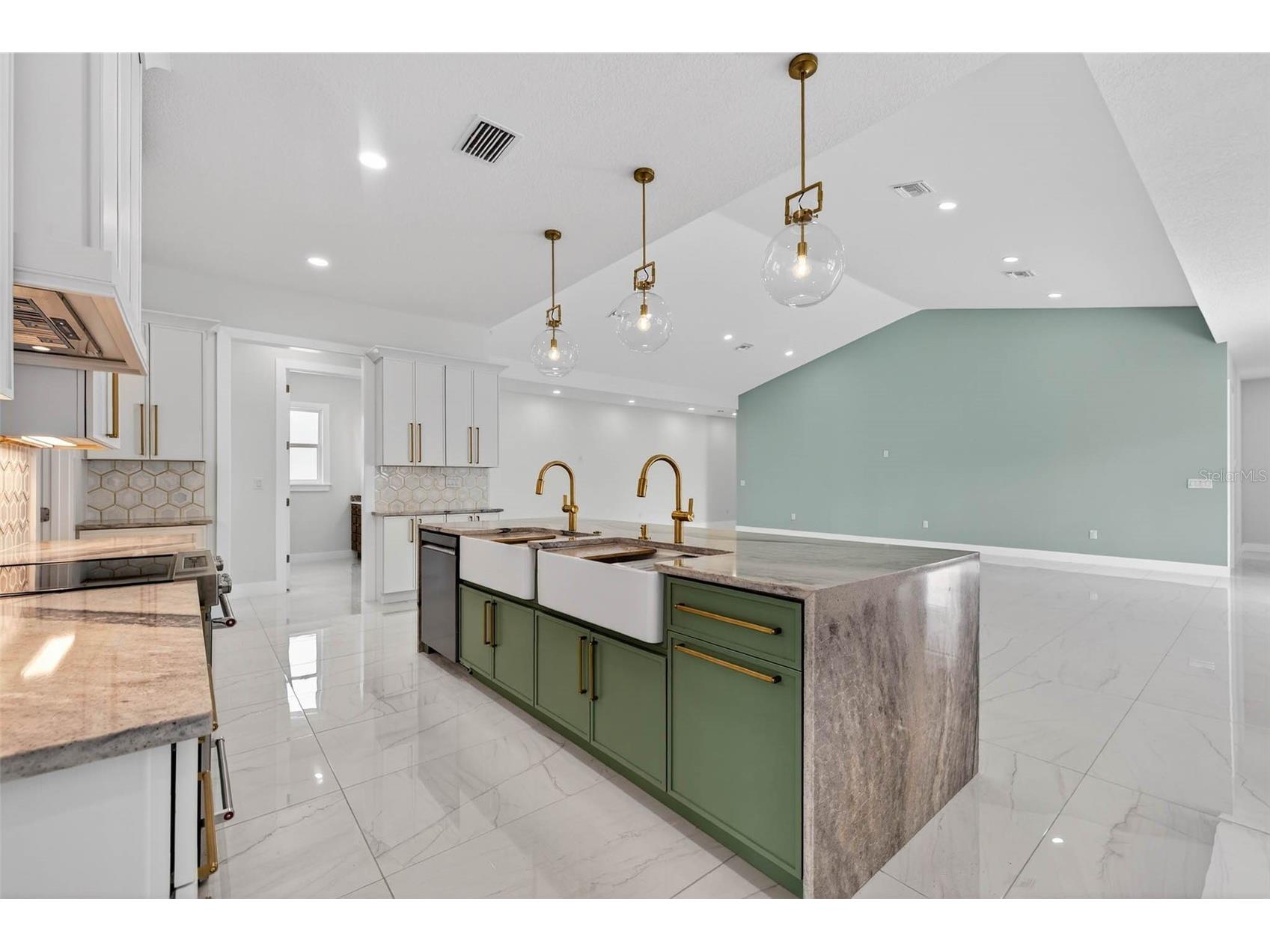 14447 Mark Drive Largo FL 33774 TB8491552 image24