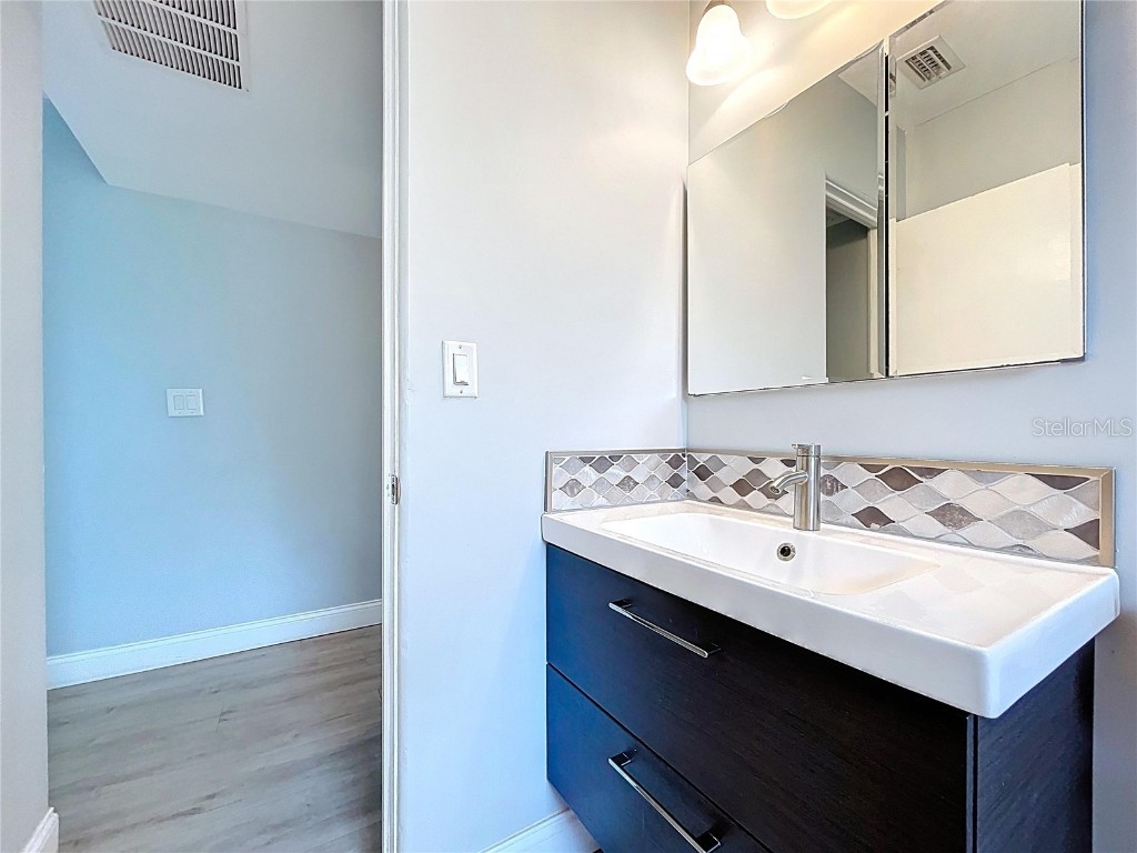 1445 Coburn Drive Tarpon Springs FL 34689 TB8399023 image40