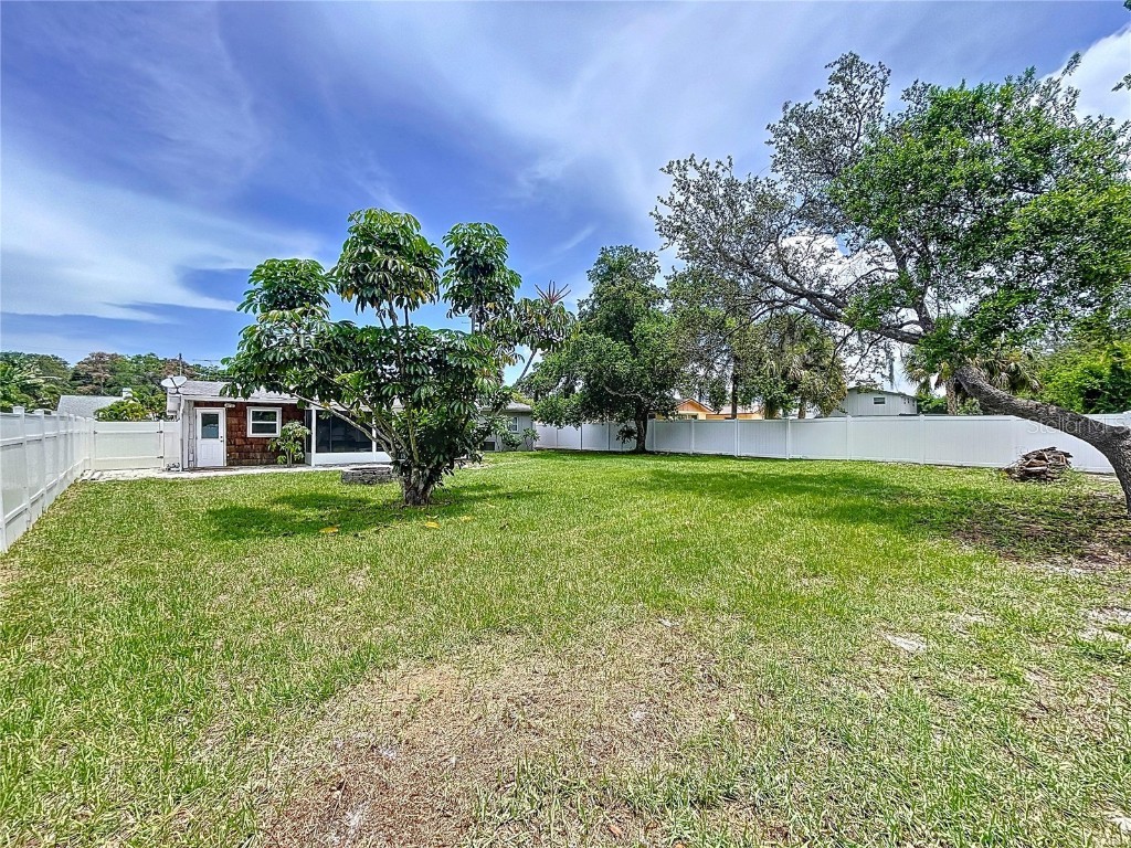 1445 Coburn Drive Tarpon Springs FL 34689 TB8399023 image8