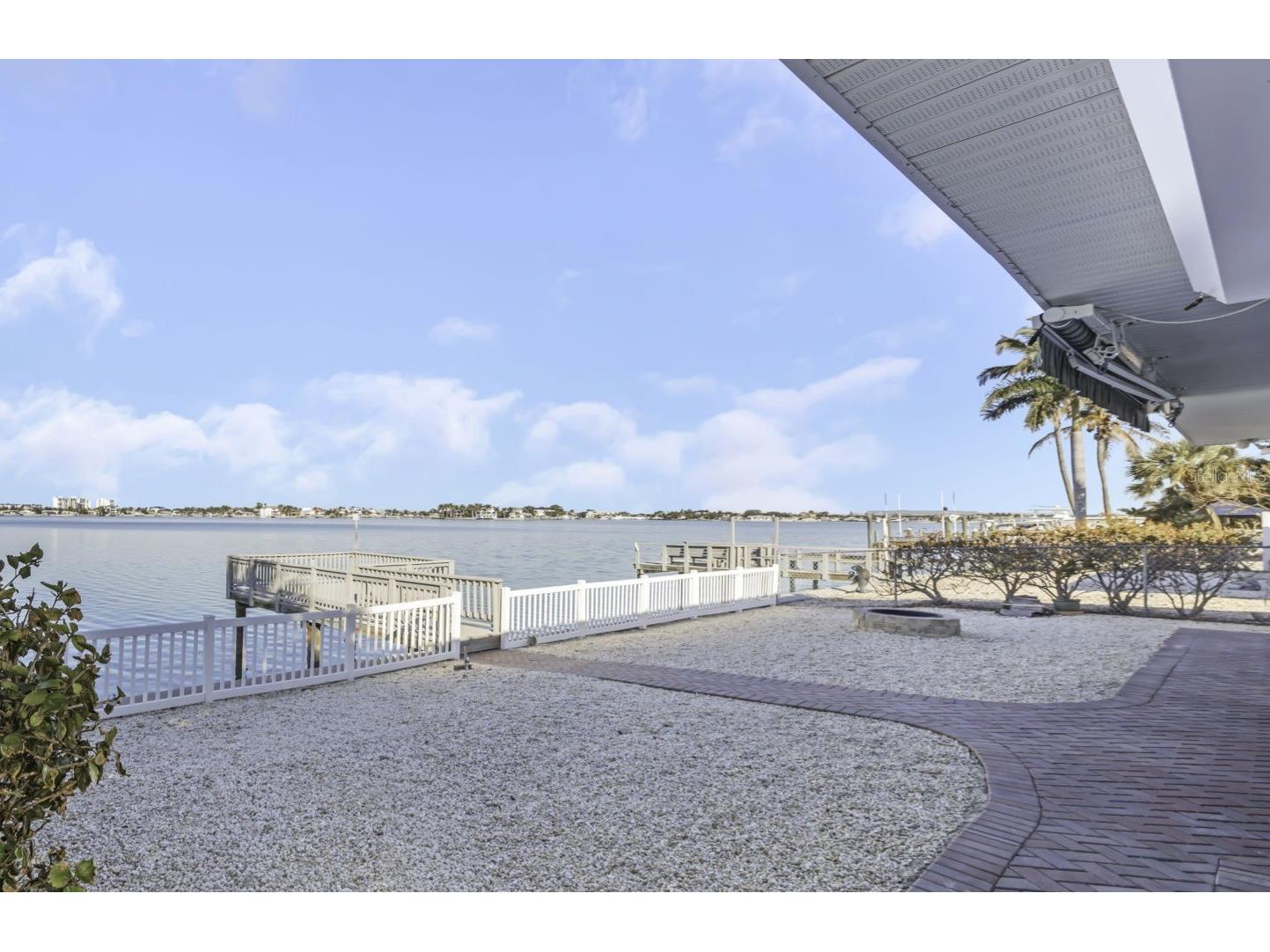 1445 Corey Way S South Pasadena FL 33707 - BOCA CIEGA BAY TB8475068 image1