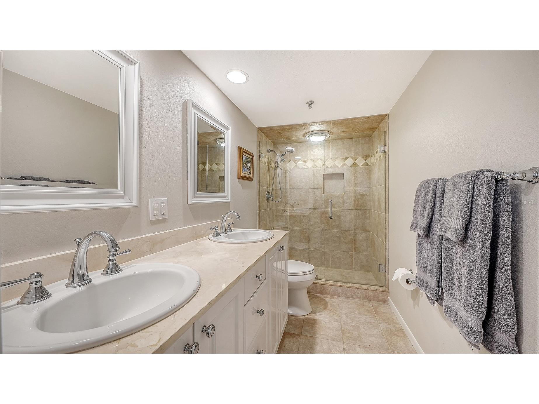 1445 Gulf Of Mexico Drive #101 Longboat Key FL 34228 - GULF OF MEXICO A4684021 image25