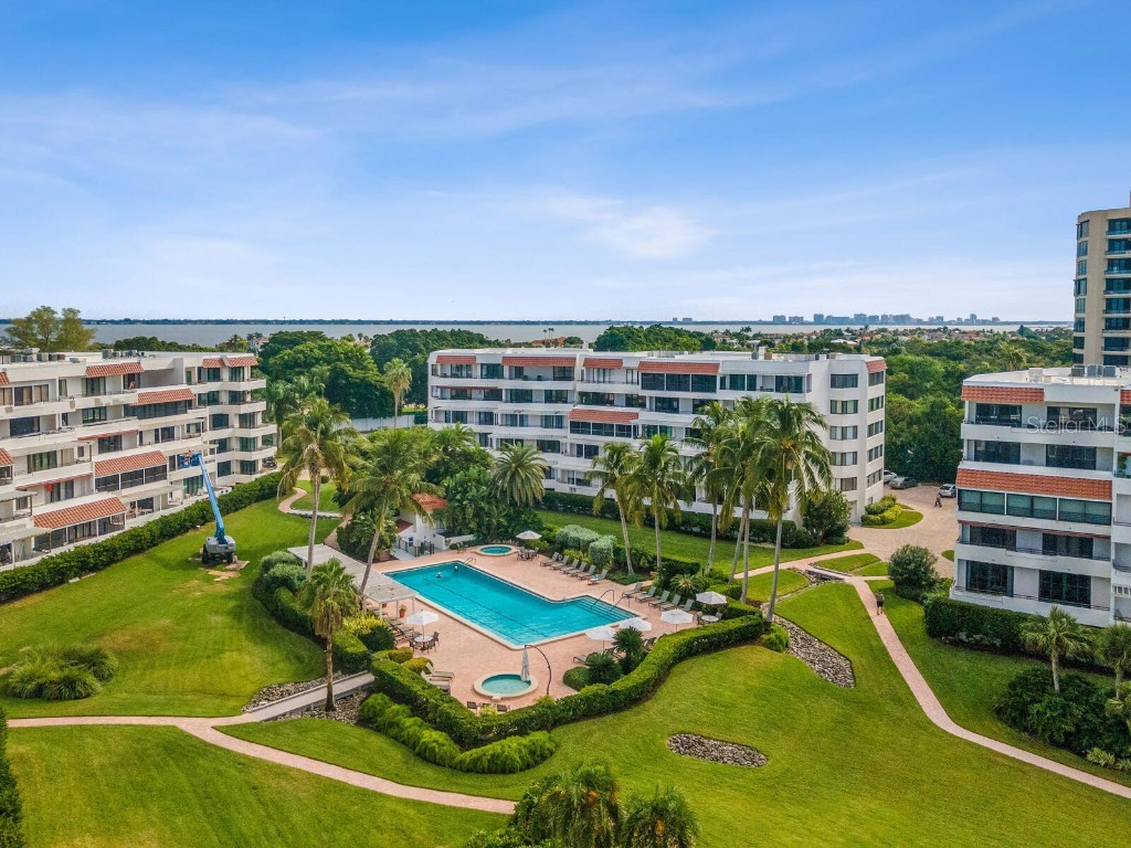 1445 Gulf Of Mexico Drive #303 Longboat Key FL 34228 - GULF OF MEXICO A4515949 image1