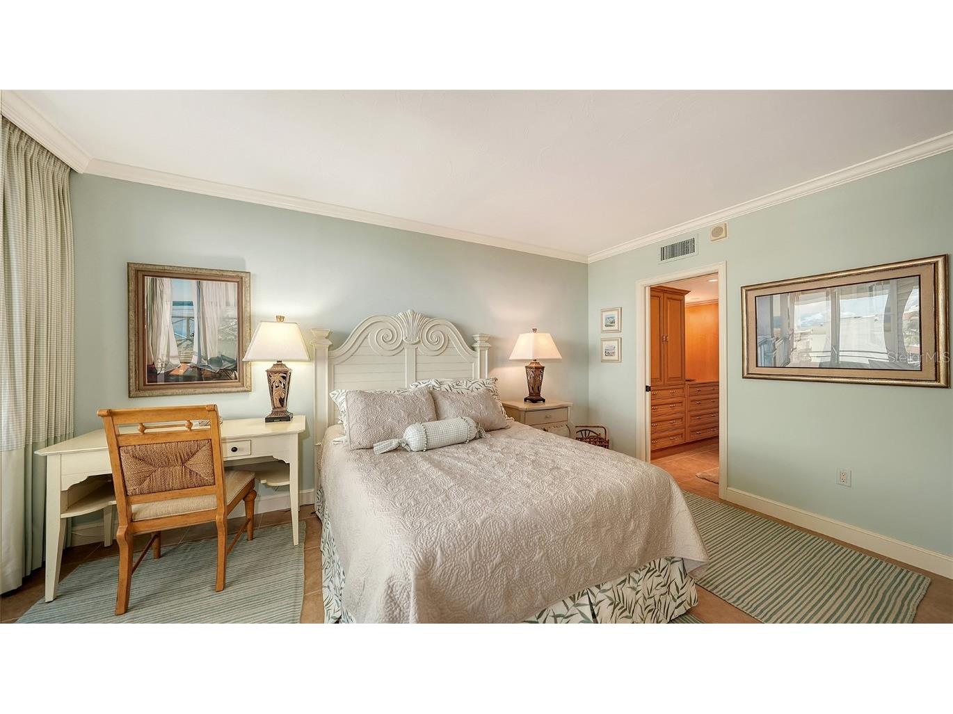 1445 Gulf Of Mexico Drive #404 Longboat Key FL 34228 - GULF OF MEXICO A4661956 image36