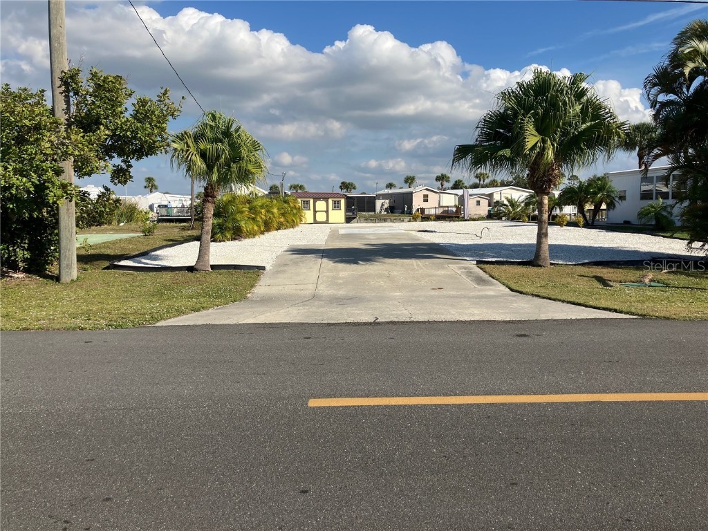 1447 Flamingo Drive Englewood FL 34224 C7518791 image4