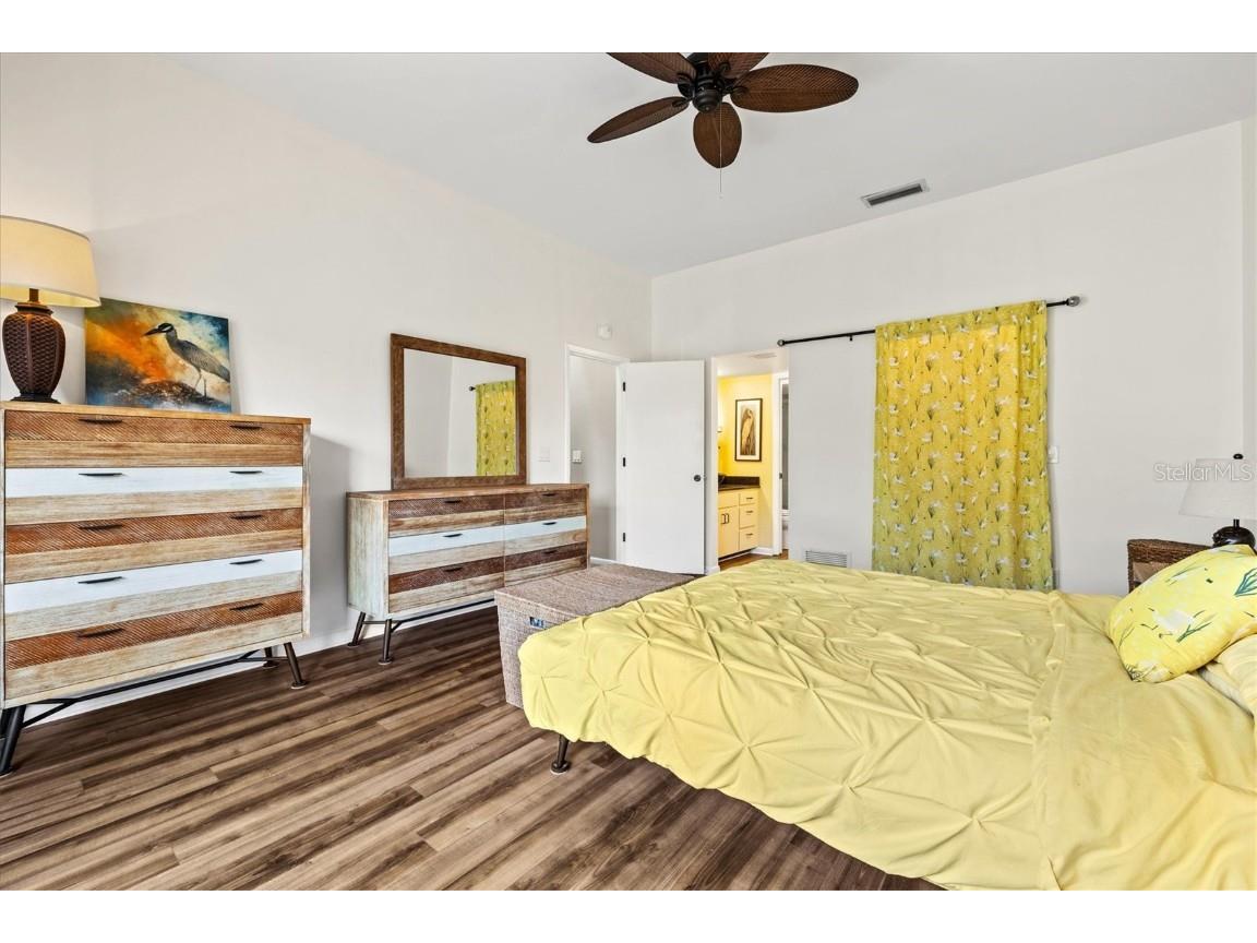 1447 Landings Circle #68 Sarasota FL 34231 A4639176 image37