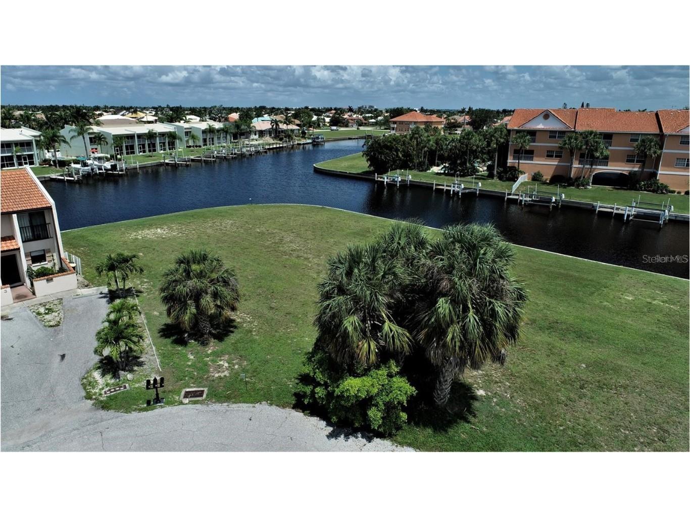 1447 Mediterranean Drive Punta Gorda FL 33950 A4591943 image7