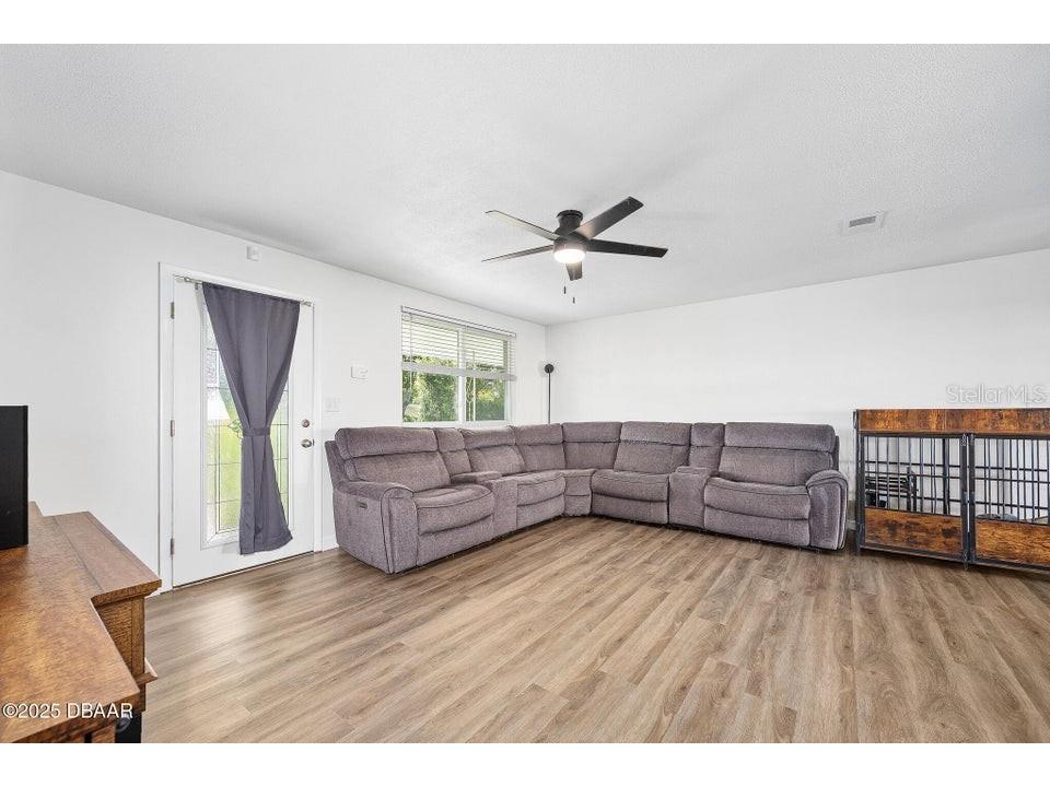 1448 Flomich Street Daytona Beach FL 32117 FC313931 image5