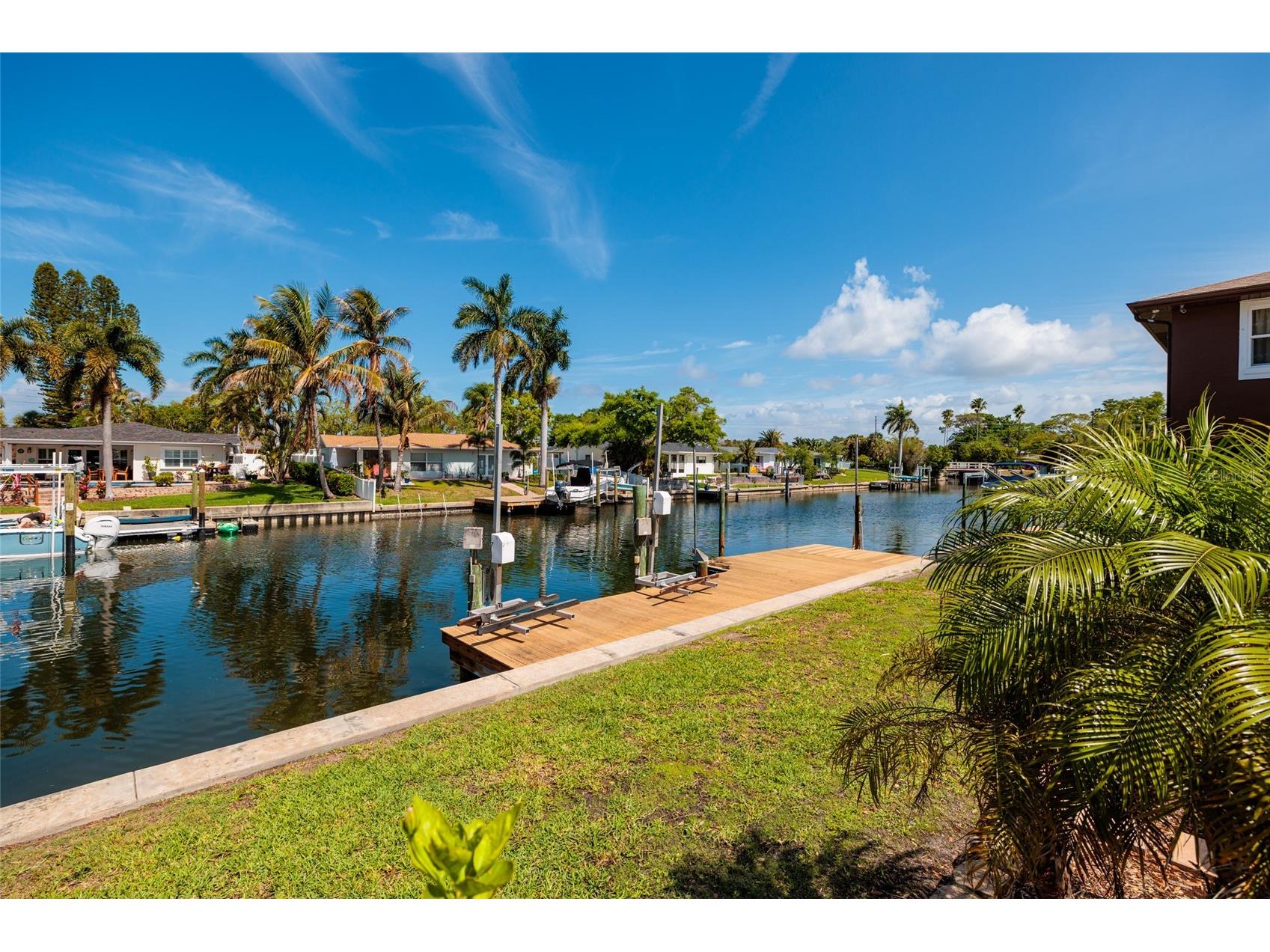 1449 45th Avenue NE Saint Petersburg FL 33703 TB8493813 image44